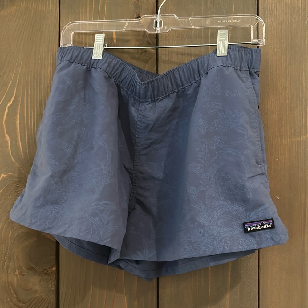 Patagonia barely baggies shorts 2.5 women’s large new WOT